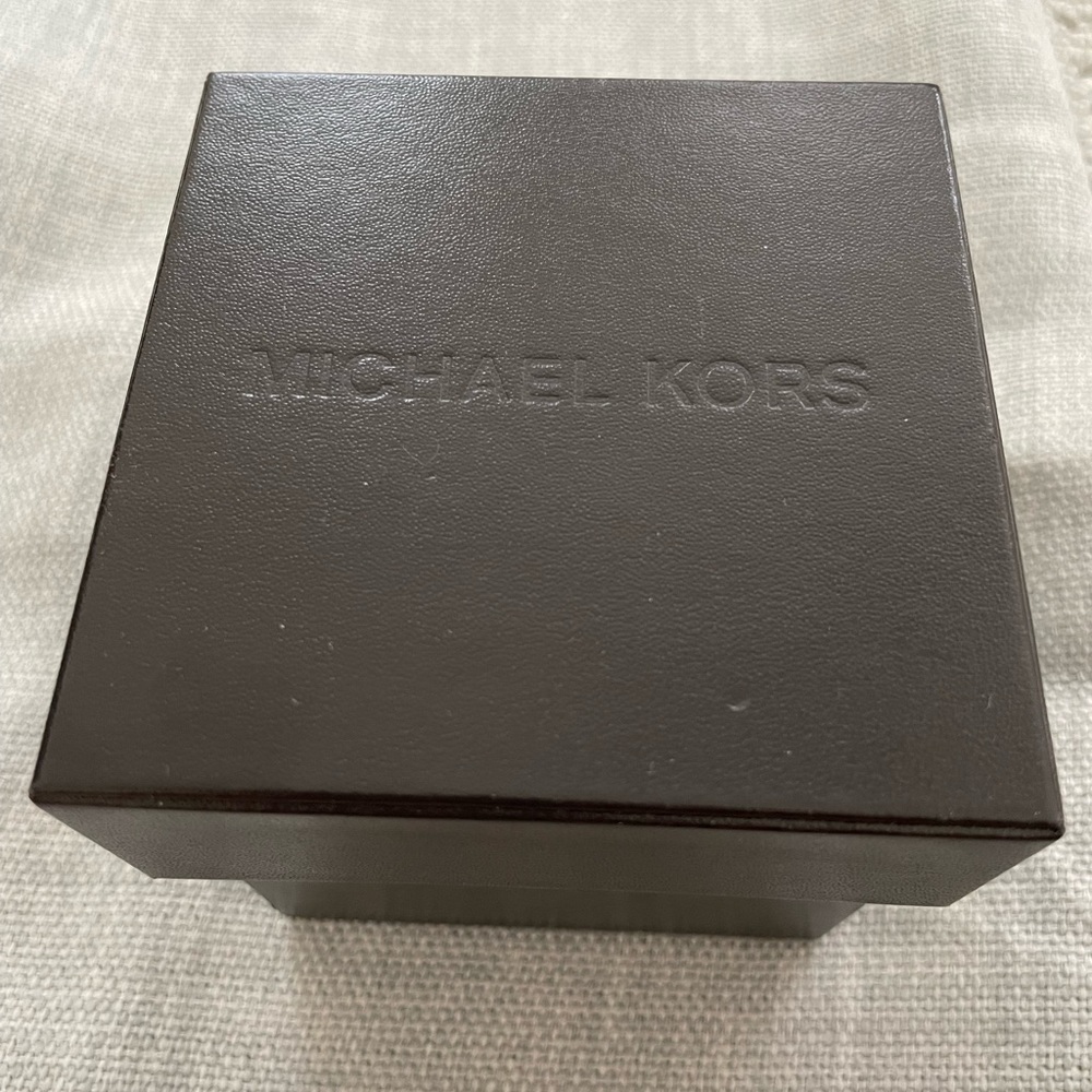 Michael Kors watch box